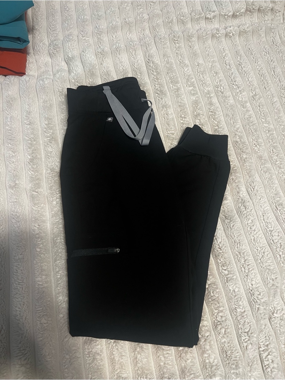 Womenβs Black Figs bottoms - XXS